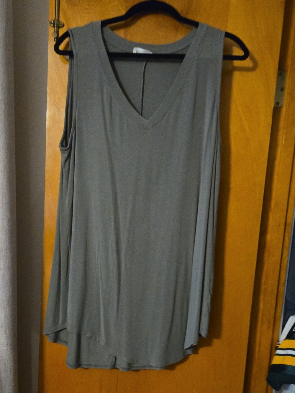 Sleeveless V-Neck Women's Tank Top in Grey/green